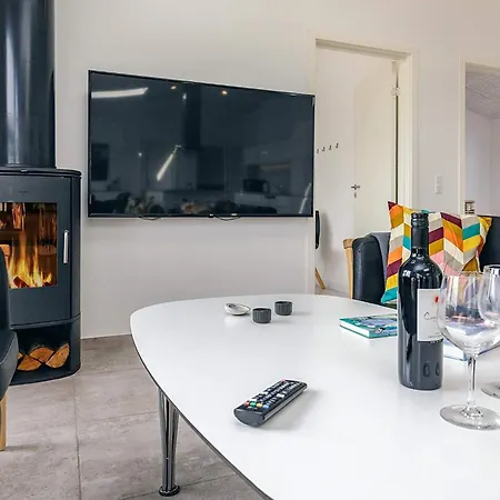 10 Person In Tatil Evi